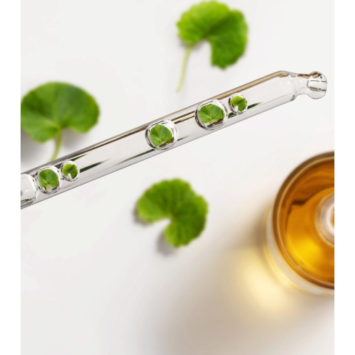 SKIN1004 - Fiala viso idratante e lenitiva con Centella Asiatica del Madagascar 55ml