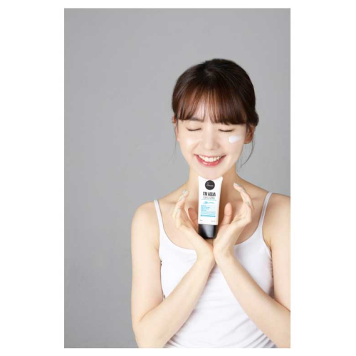 Suntique - Crema solare I'm Aqua Sun Essence - SPF50+