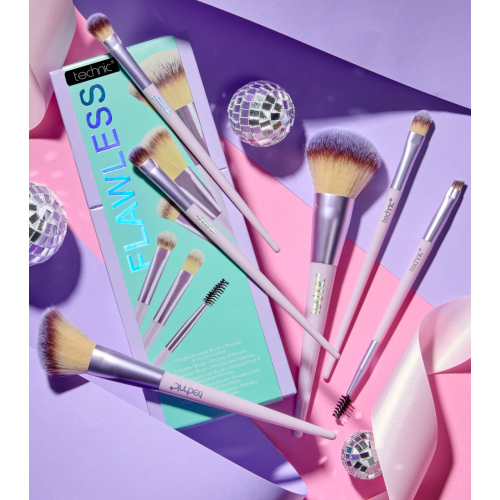 Technic Cosmetics - Set di pennelli per trucco Flawless