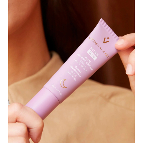 Valquer - *Skin Essentials* - Crema viso con retinolo 0,1%