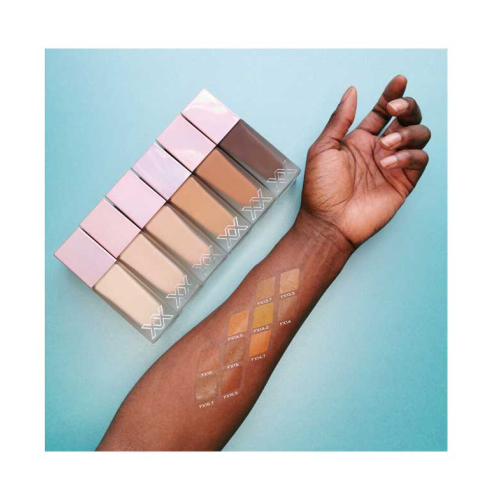 XX Revolution - Fondotinta Glow Skin Fauxxdation - FX16