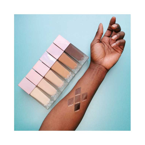 XX Revolution - Fondotinta Glow Skin Fauxxdation - FX17.7