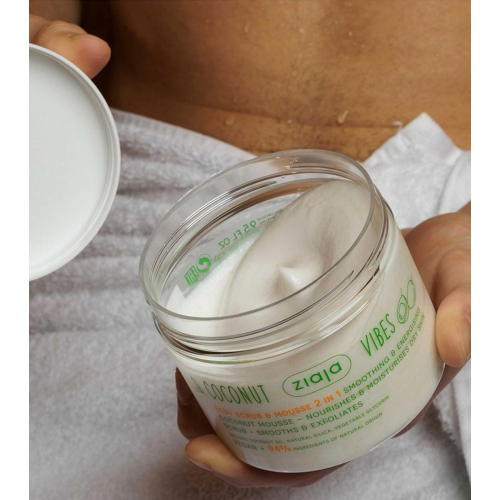 Ziaja - *Coconut and Orange Vibes* - Scrub corpo e mousse 2 in 1 con note di cocco